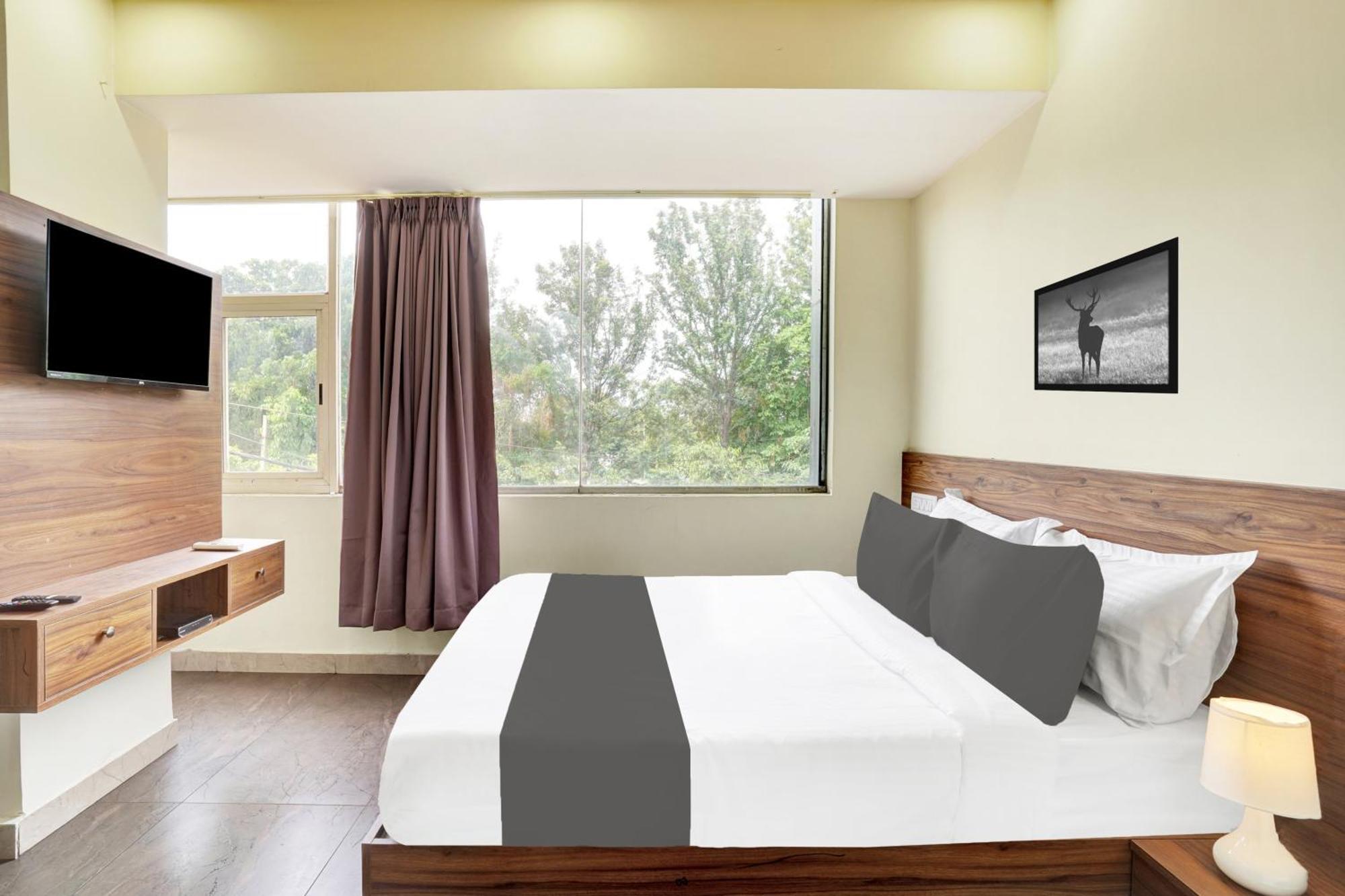 Hotel O Gayathri Metro Deluxe Bangalore Eksteriør bilde