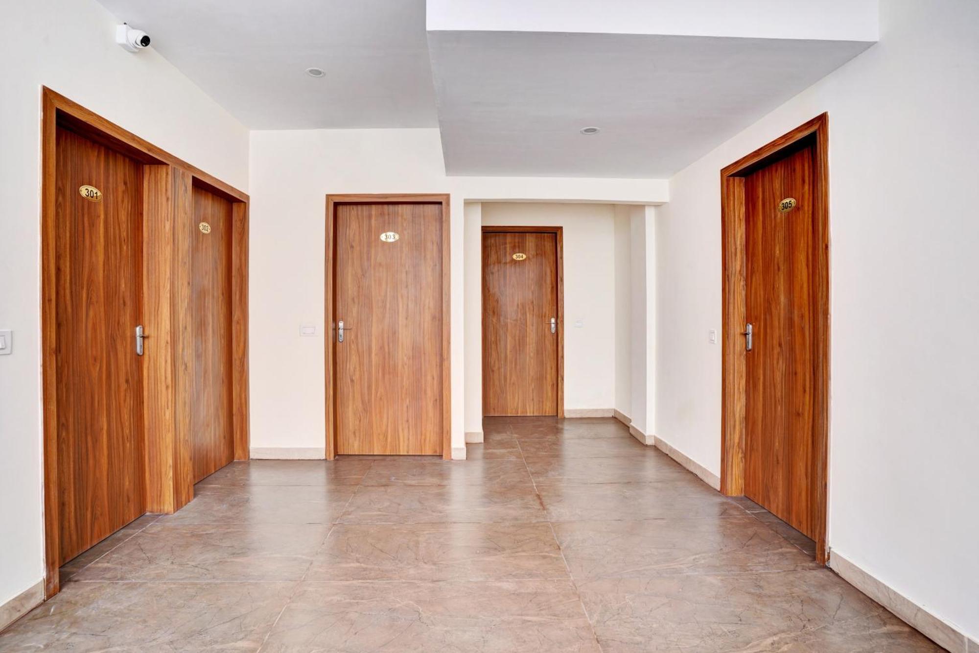 Hotel O Gayathri Metro Deluxe Bangalore Eksteriør bilde