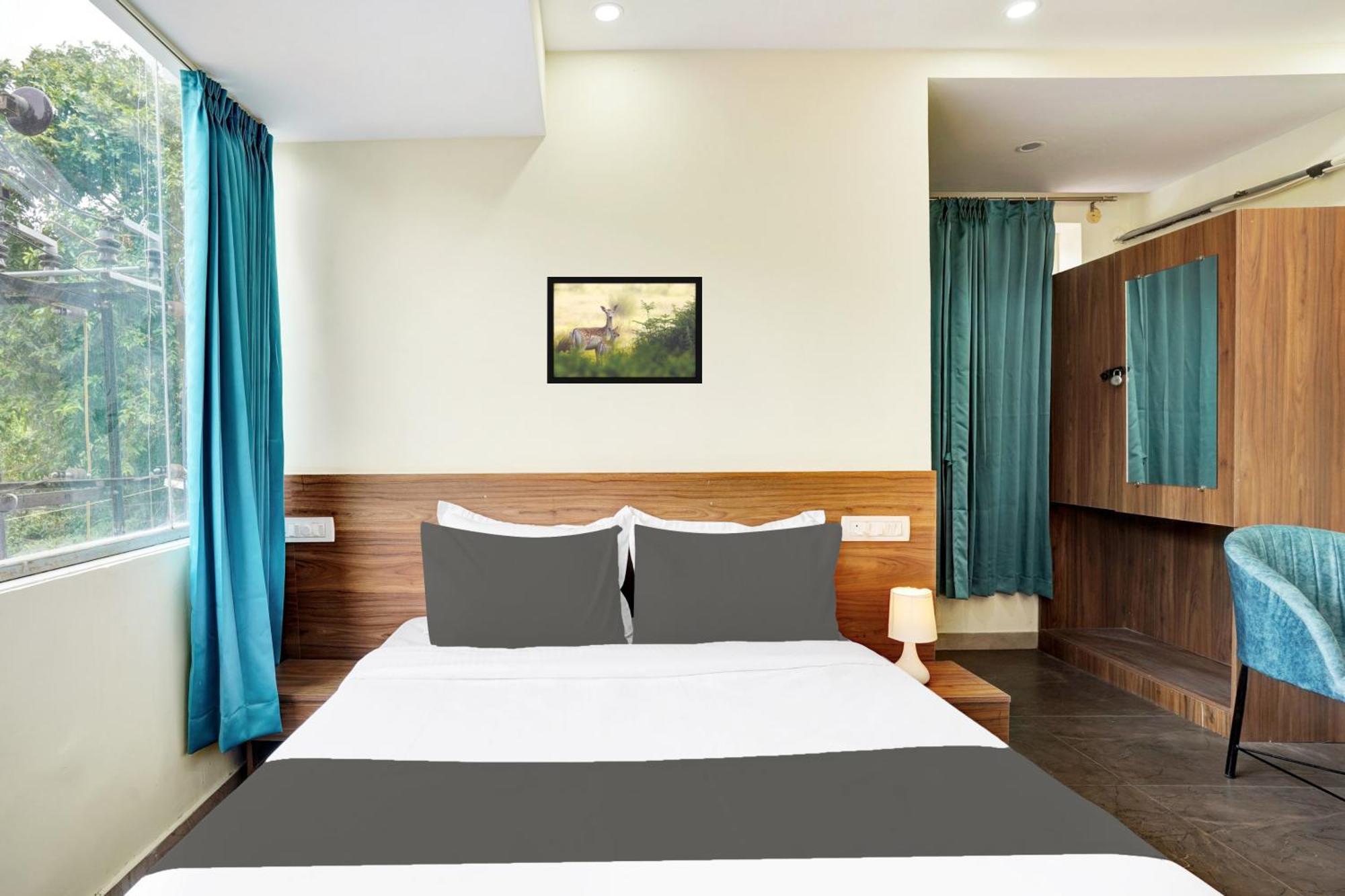 Hotel O Gayathri Metro Deluxe Bangalore Eksteriør bilde